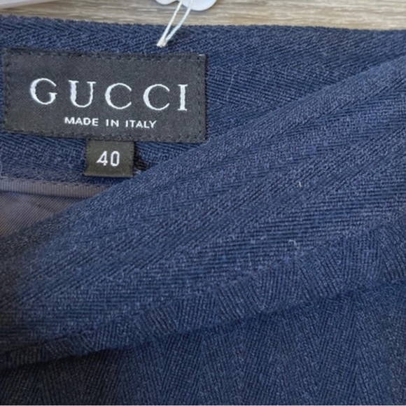 Mid Length Pencil skirt - Picture 2 of 6